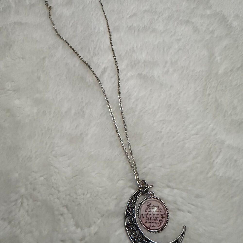 Unbranded Women's Silver and Pink Jewellery